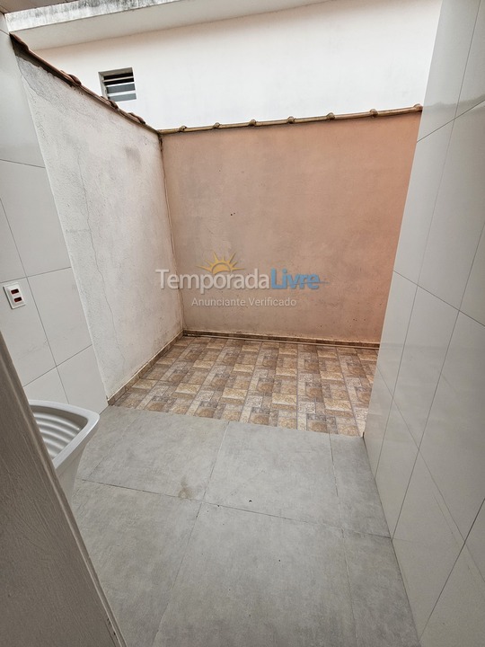 Apartamento para aluguel de temporada em Bertioga (Praia da Enseada)