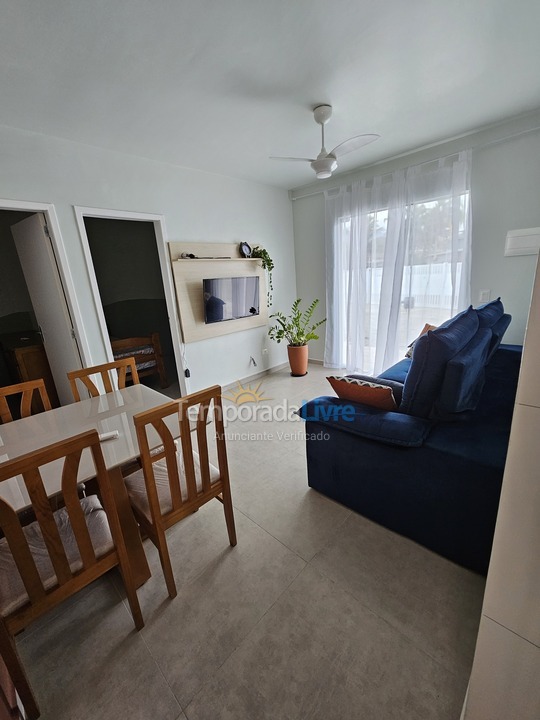 Apartamento para aluguel de temporada em Bertioga (Praia da Enseada)