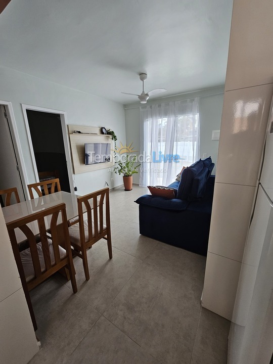 Apartamento para aluguel de temporada em Bertioga (Praia da Enseada)