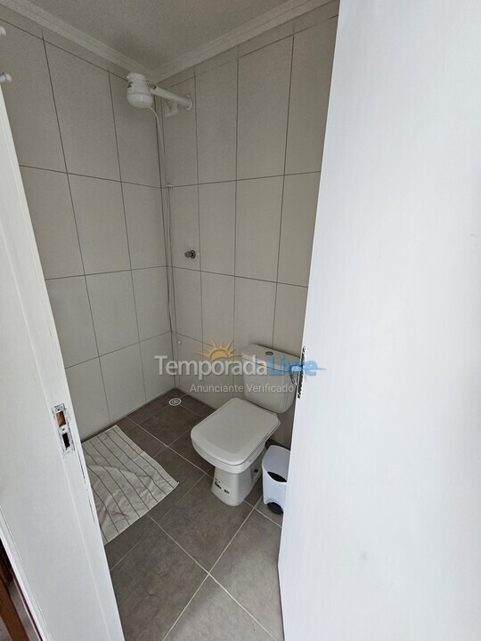 Apartamento para aluguel de temporada em Bertioga (Praia da Enseada)