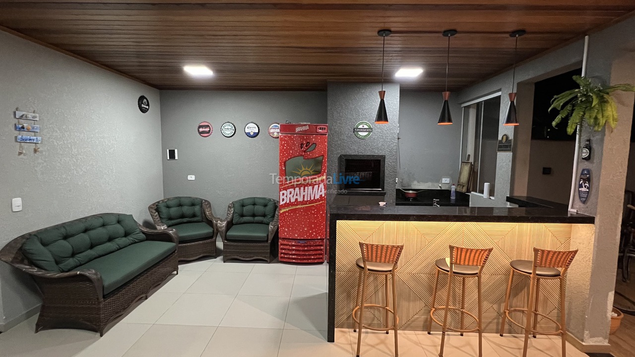 Casa para alquiler de vacaciones em Matinhos (Caiobá)