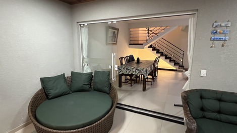 Adosado con piscina en Matinhos, prox playa con wifi para 12 personas