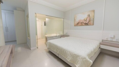 Apartment for rent in front of the sea with 4 suites in the center of Itapema