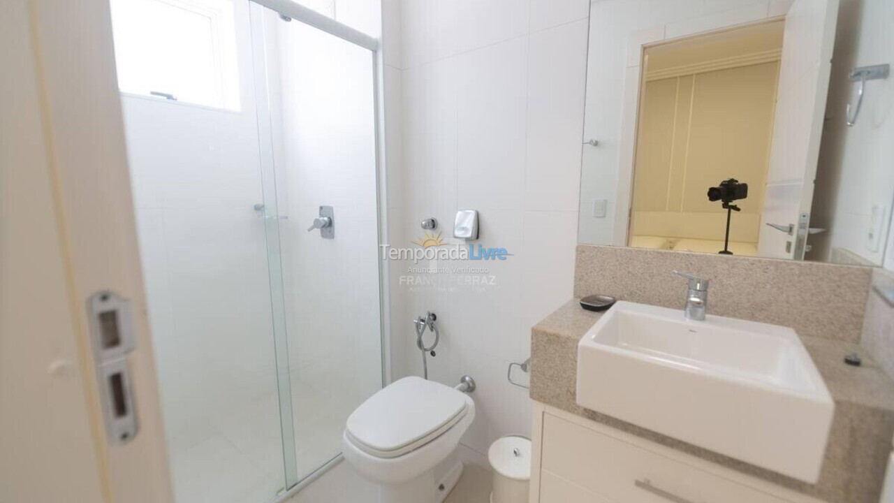 Apartment for vacation rental in Itapema (Centro)