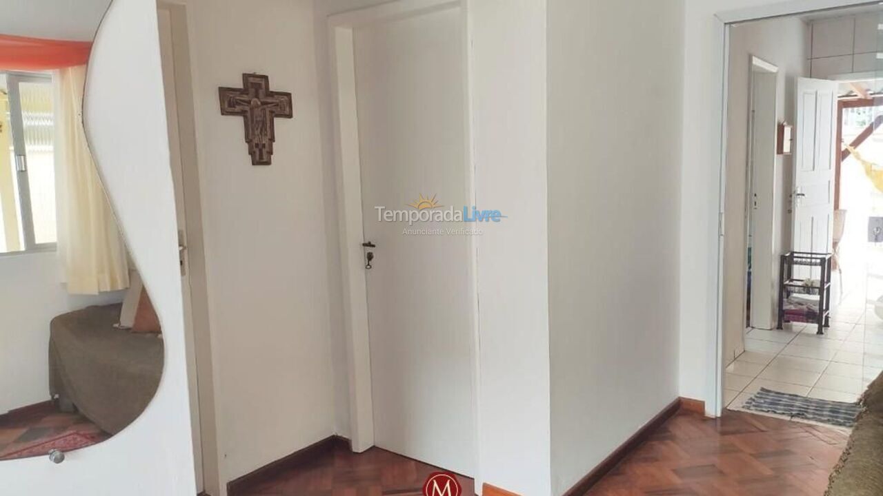 Casa para aluguel de temporada em Bombinhas (Canto Grande)