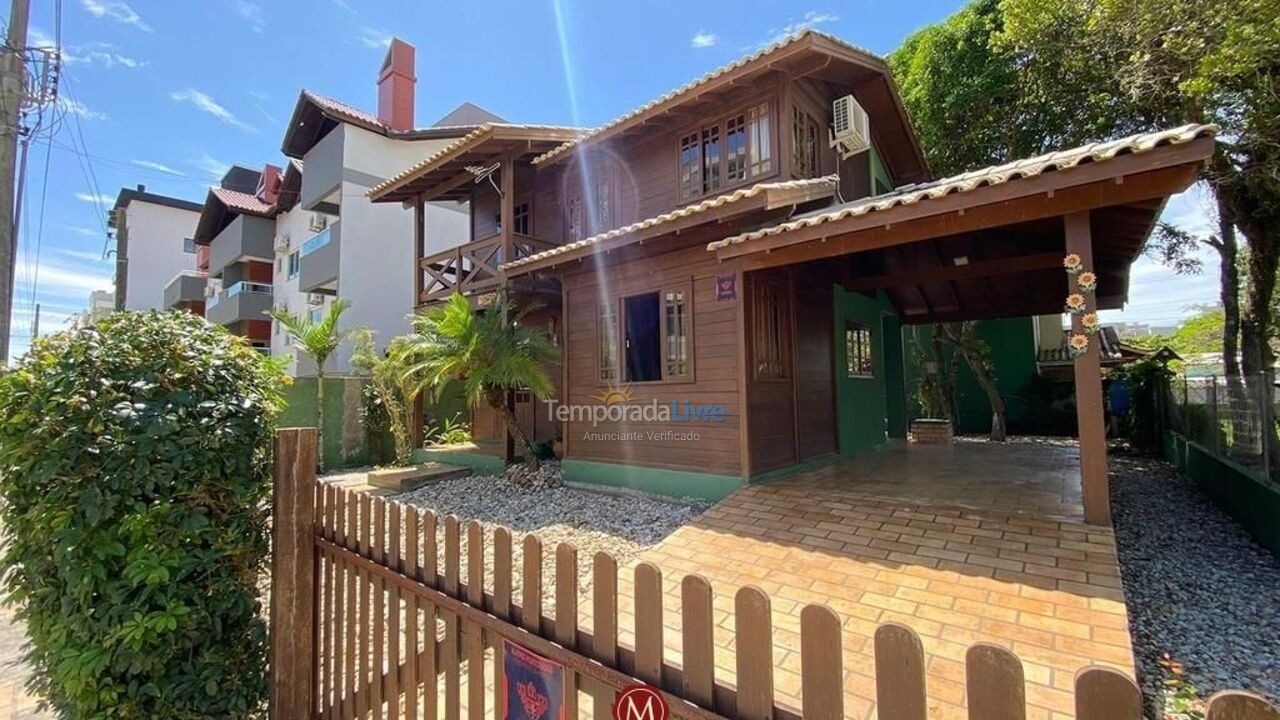 Casa para alquiler de vacaciones em Bombinhas (Canto Grande)