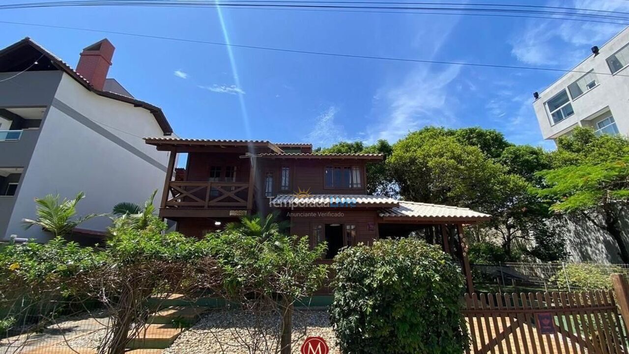 Casa para alquiler de vacaciones em Bombinhas (Canto Grande)