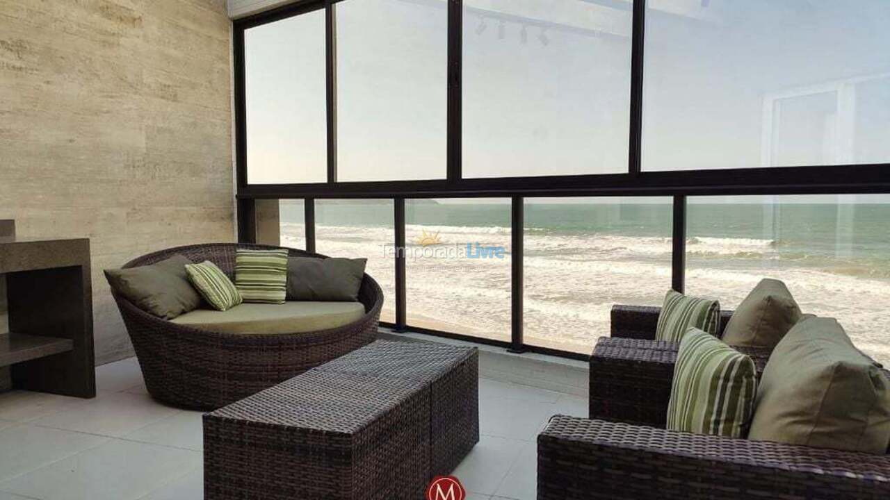 Apartamento para alquiler de vacaciones em 