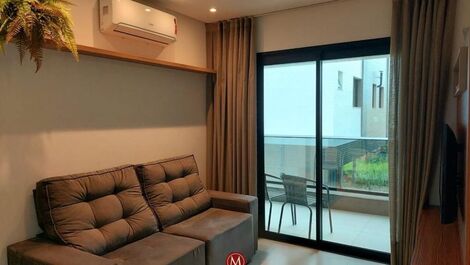 APARTAMENTO EN ESQUINA GRAN EDIFICIO CON PISCINA