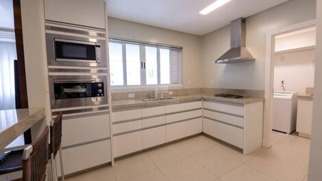 Apartamento 3 dormitórios para temporada Centro-itapema
