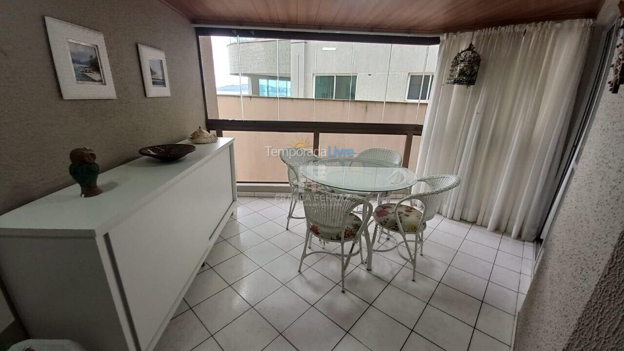 Apartment for vacation rental in Itapema (Centro)