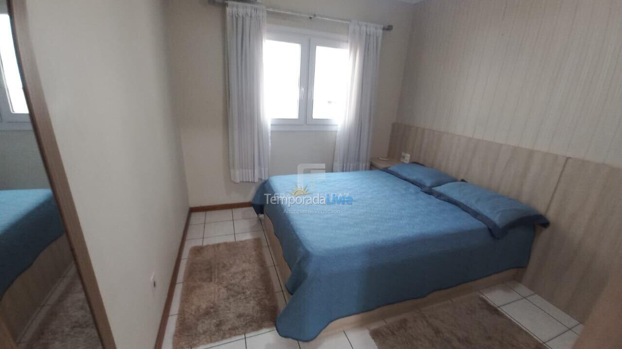 Apartment for vacation rental in Itapema (Centro)