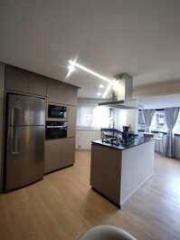 2-Bedroom Apartment for Season in the center of Itapema