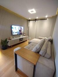 2-Bedroom Apartment for Season in the center of Itapema