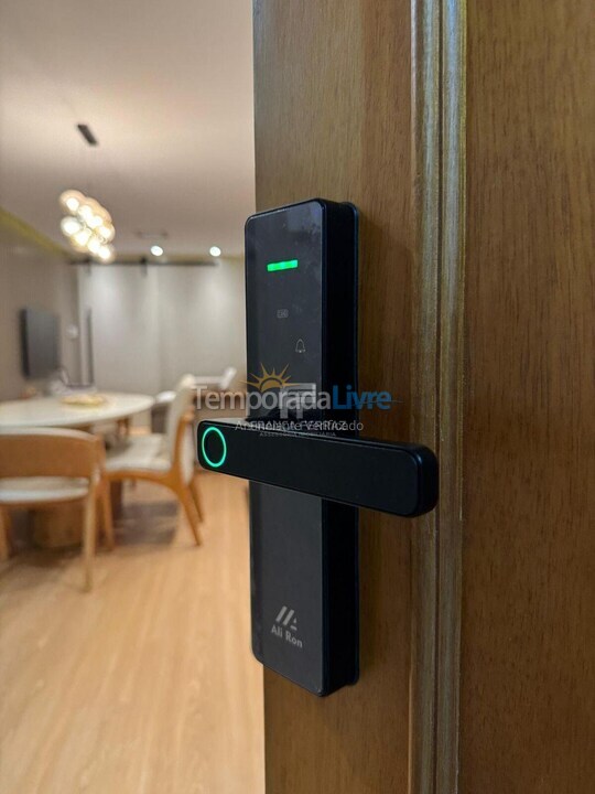 Apartment for vacation rental in Itapema (Centro)