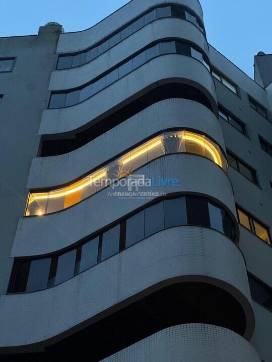 Apartment for vacation rental in Itapema (Centro)