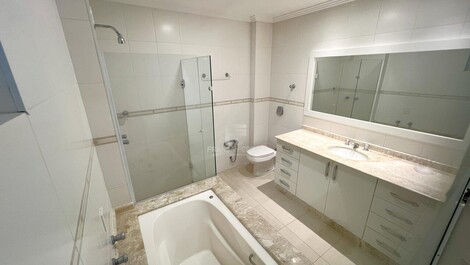 Apartamento frente al mar con 3 habitaciones en el centro de Itapema - alquiler...