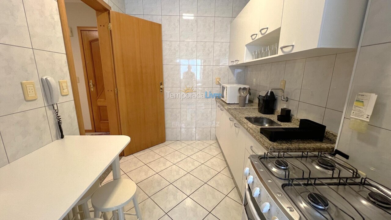 Apartamento para aluguel de temporada em Itapema (Centro)