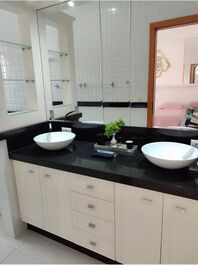 Finely furnished and decorated apartment