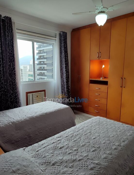 Apartment for vacation rental in Itapema (Meia Praia)