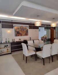 Finely furnished and decorated apartment