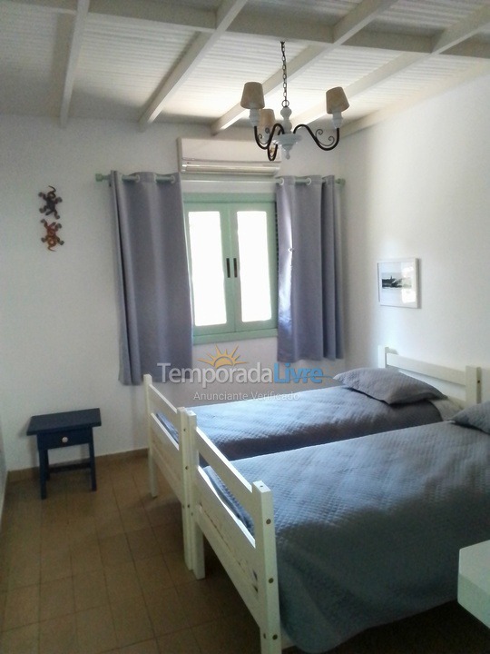 Casa para alquiler de vacaciones em Ubatuba (Praia do Lázaro)