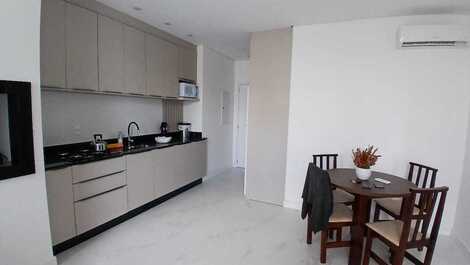 Excelente apartamento nuevo con vista al mar.