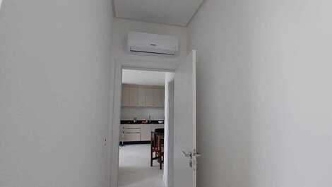 Excelente apartamento nuevo con vista al mar.