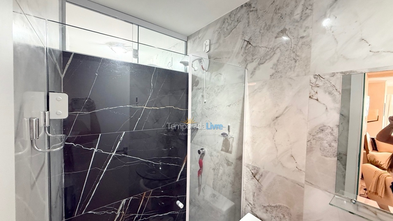 Apartamento para aluguel de temporada em Balneário Camboriú (Praia Central)