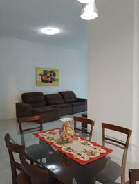 50 meters from the sea with a great location in Meia-Praia / Itapema