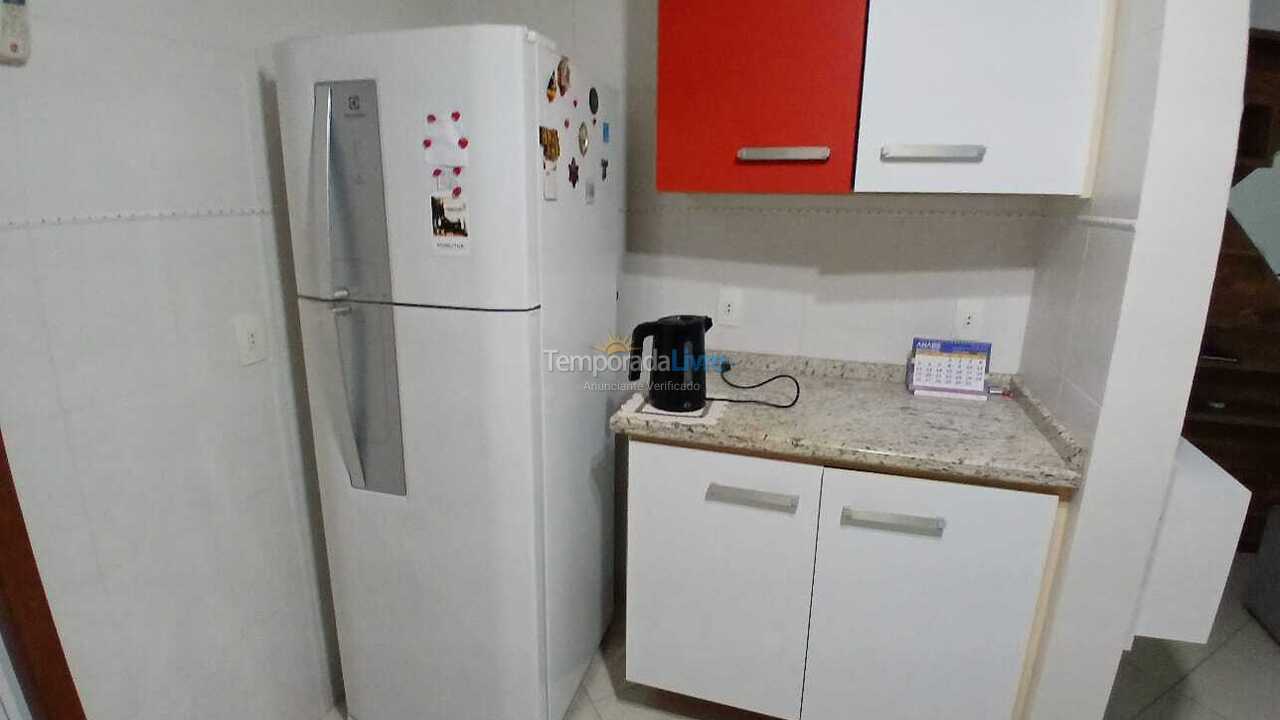 Apartamento para aluguel de temporada em Itapema (Meia Praia)