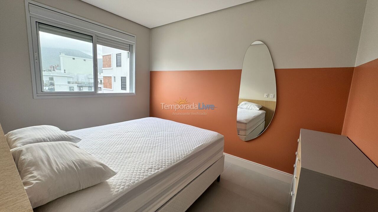 Apartamento para aluguel de temporada em Governador Celso Ramos (Praia Grande)