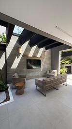 Casa moderna recién inaugurada, 5 suites y completas instalaciones de ocio en Riviera