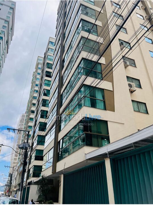 Apartment for vacation rental in Itapema (Meia Praia)