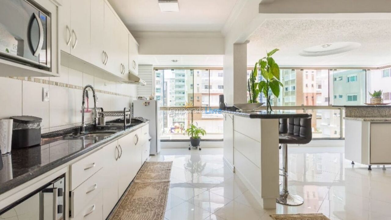 Apartment for vacation rental in Itapema (Meia Praia)