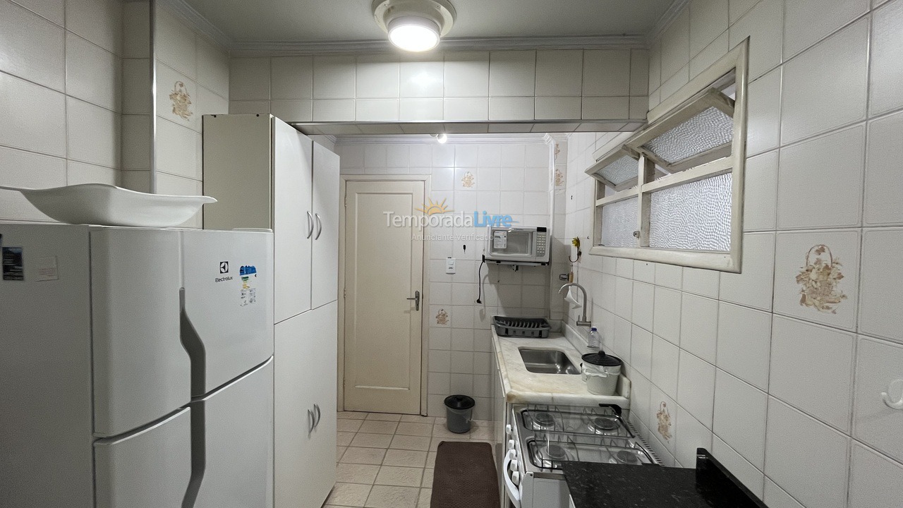 Apartamento para aluguel de temporada em Guarujá (Pitangueiras)