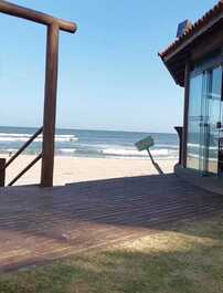 BEACH HOUSE WITH POOL IN ITANHAEM-SP