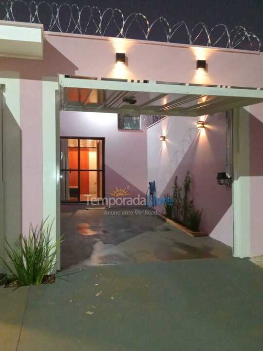 Casa para aluguel de temporada em São Joaquim da Barra (Recanto do Conde)