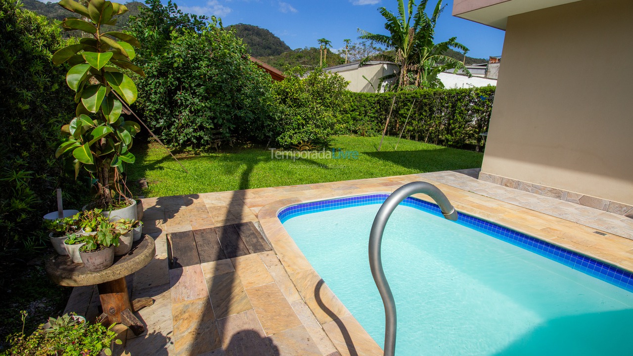 Casa para aluguel de temporada em Ubatuba (Horto Florestal)