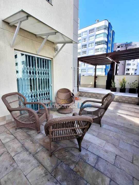 Apartment for vacation rental in Itapema (Meia Praia)