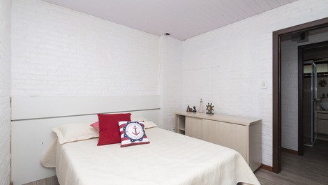 ÓTIMA CASA QUADRA MAR NA PRAIA DO CENTRO DE PORTO BELO