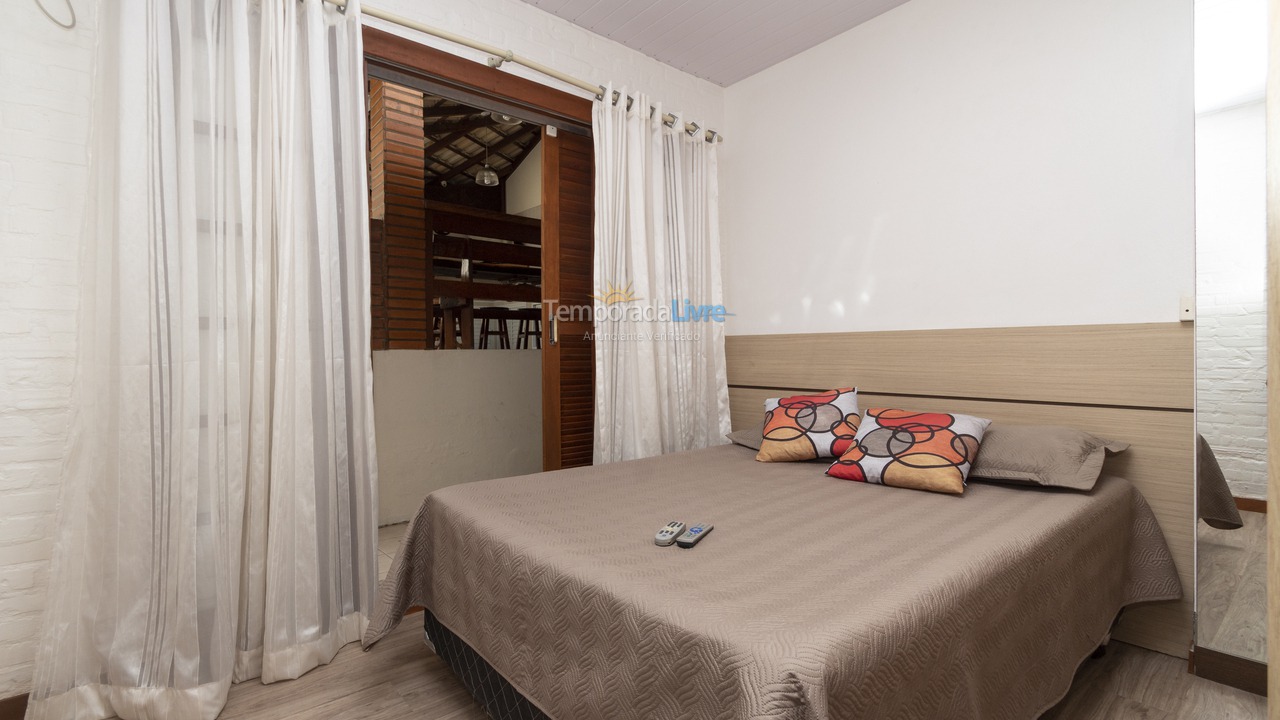 Casa para aluguel de temporada em Porto Belo (Centro)