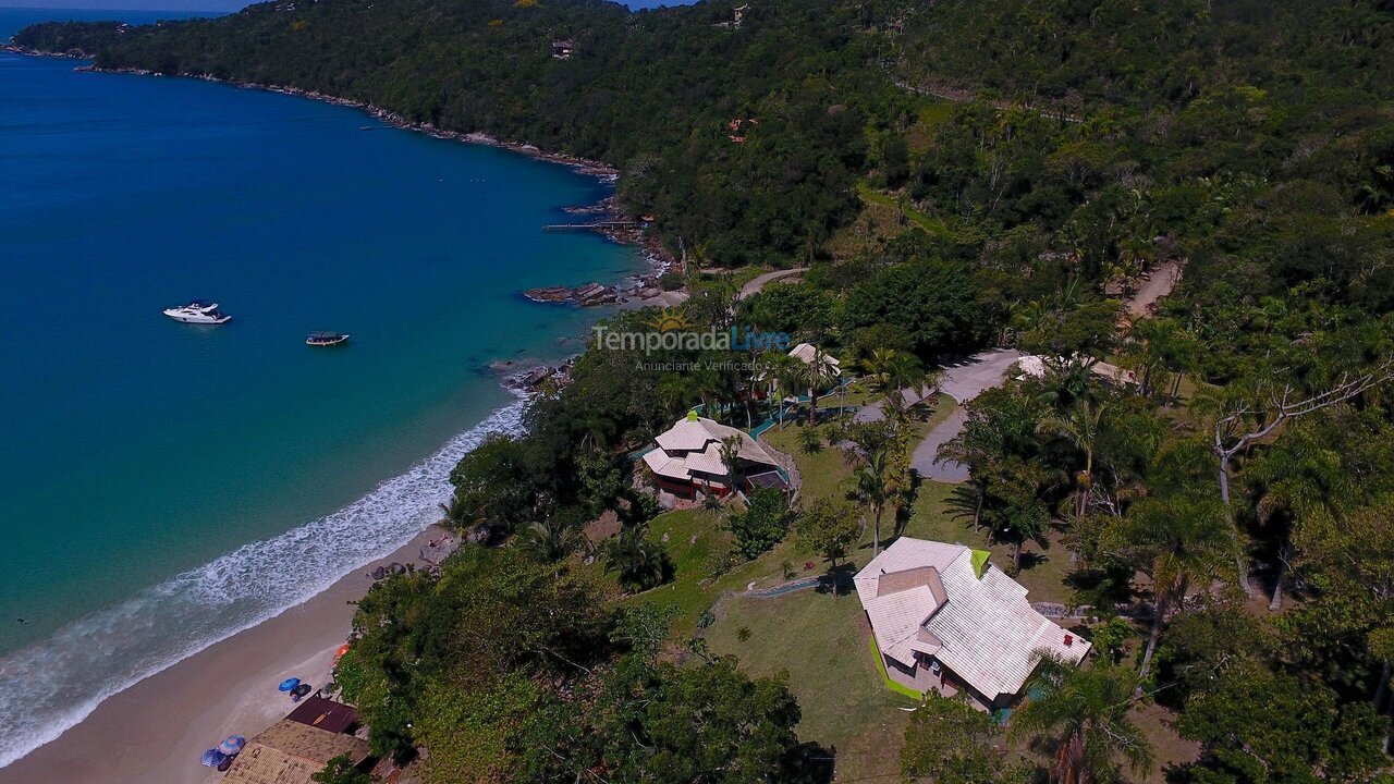 Casa para aluguel de temporada em Porto Belo (Araca)