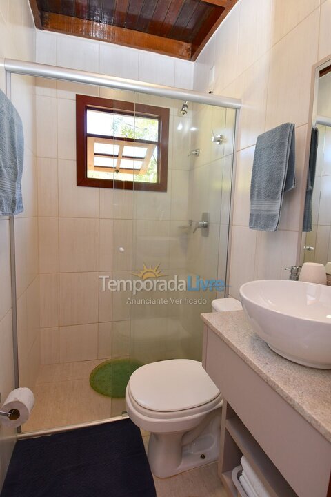 Casa para aluguel de temporada em Porto Belo (Araca)