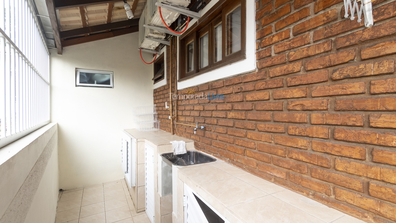 Casa para aluguel de temporada em Porto Belo (Centro)