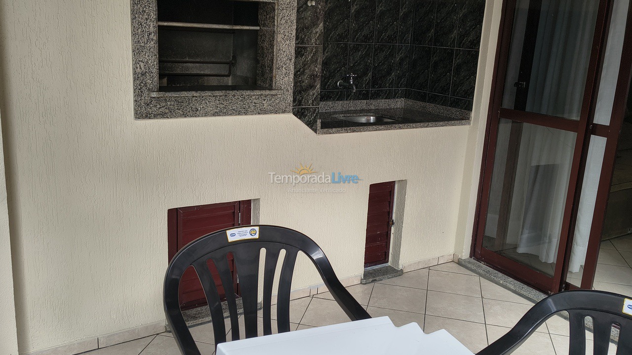 Apartamento para aluguel de temporada em Itapema (Meia Praia)