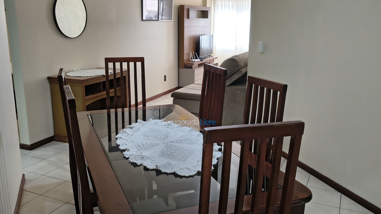 Apartamento para aluguel de temporada em Itapema (Meia Praia)