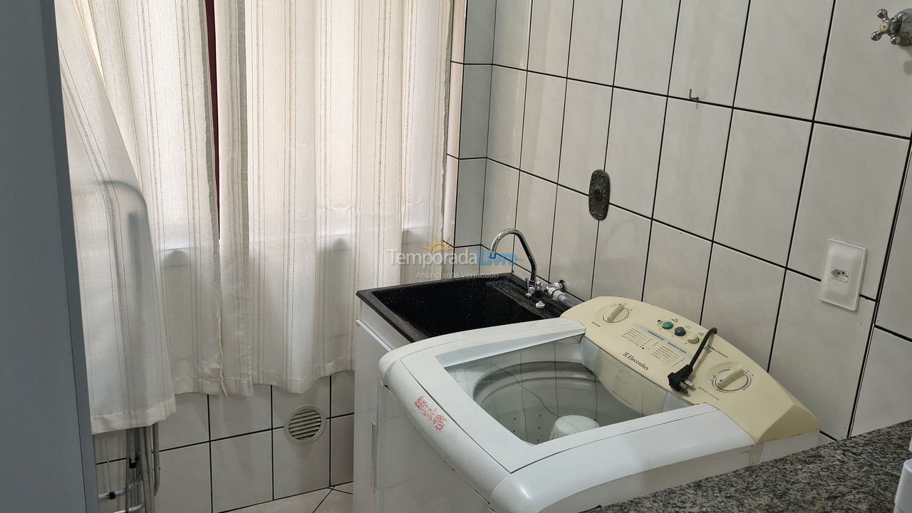 Apartamento para aluguel de temporada em Itapema (Meia Praia)