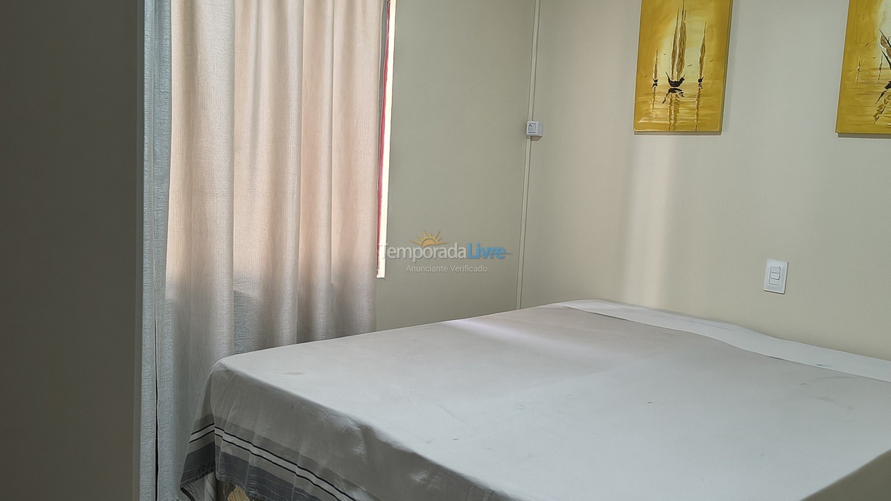 Apartamento para aluguel de temporada em Itapema (Meia Praia)