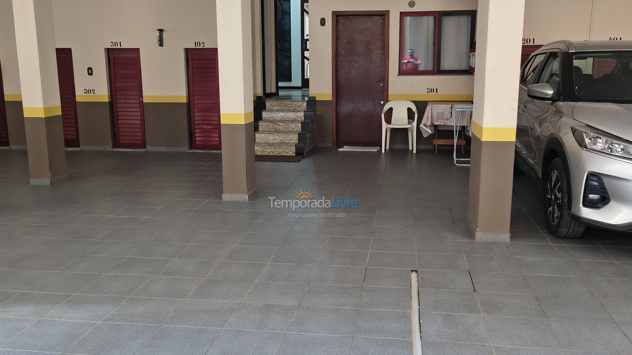 Apartamento para aluguel de temporada em Itapema (Meia Praia)